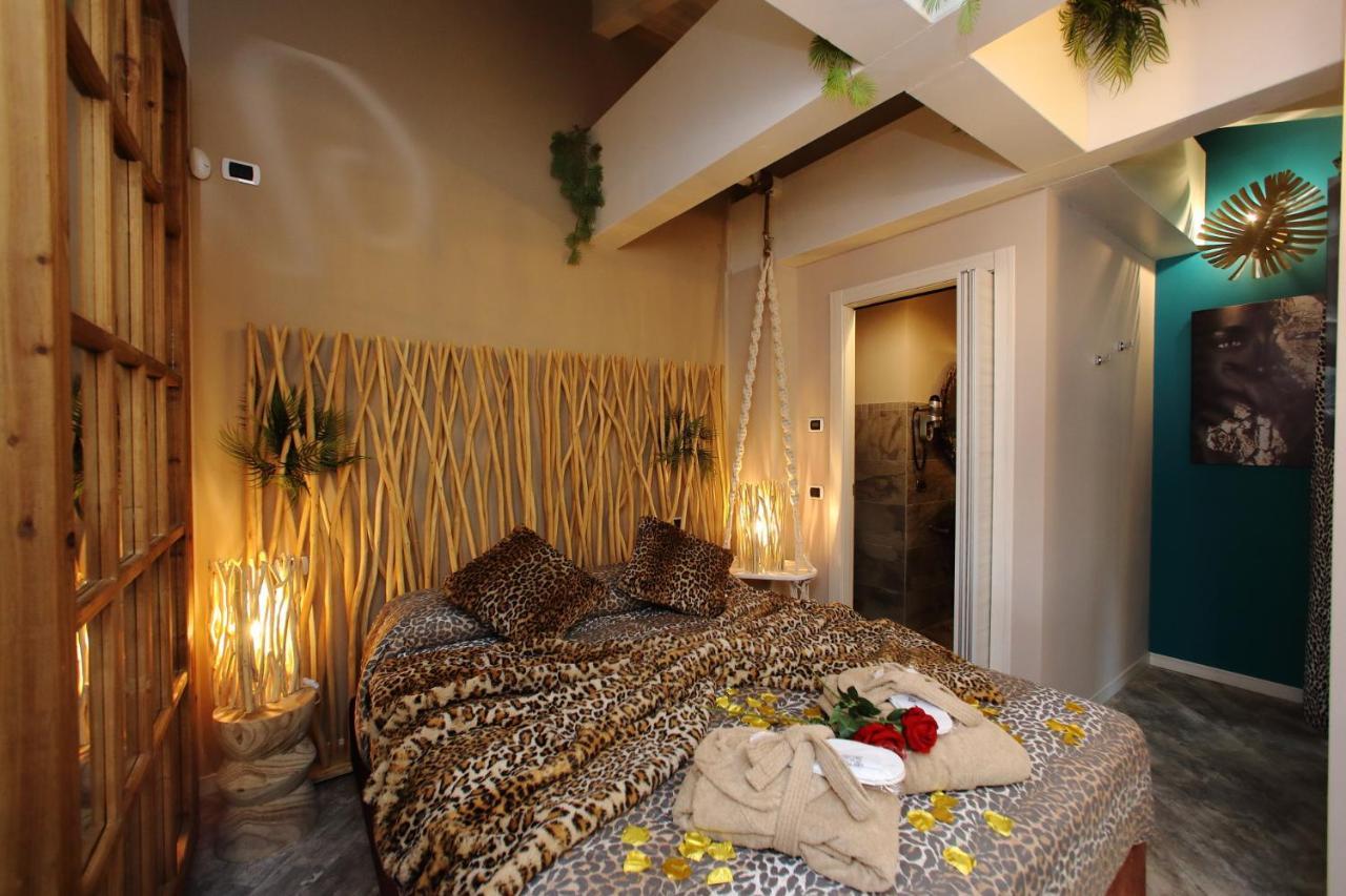 B&B Bellavista Exclusive In Zona Centrale Con Piscina Riscaldata E Jacuzzi Vista Lago Desenzano del Garda Dış mekan fotoğraf