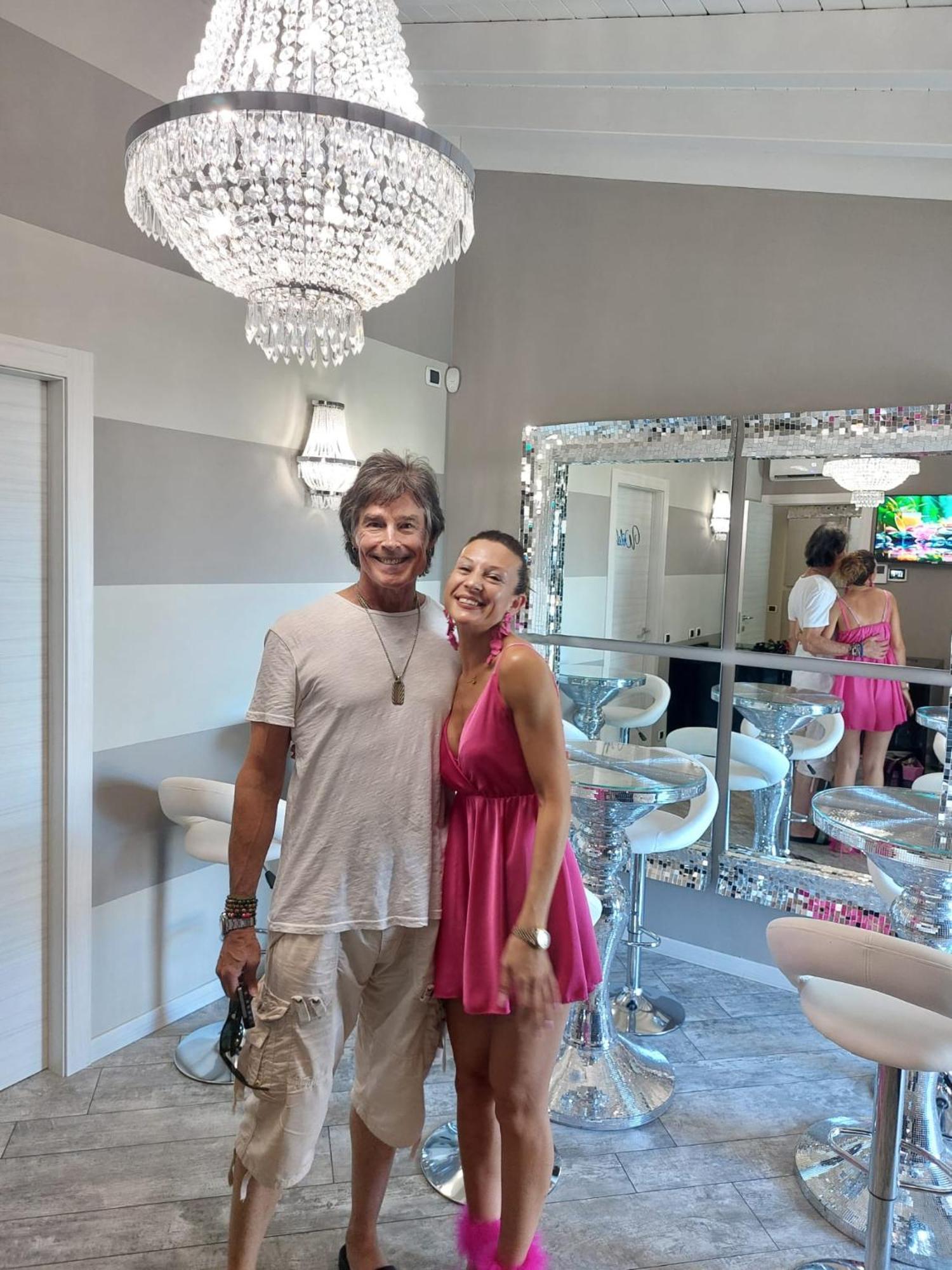 B&B Bellavista Exclusive In Zona Centrale Con Piscina Riscaldata E Jacuzzi Vista Lago Desenzano del Garda Dış mekan fotoğraf